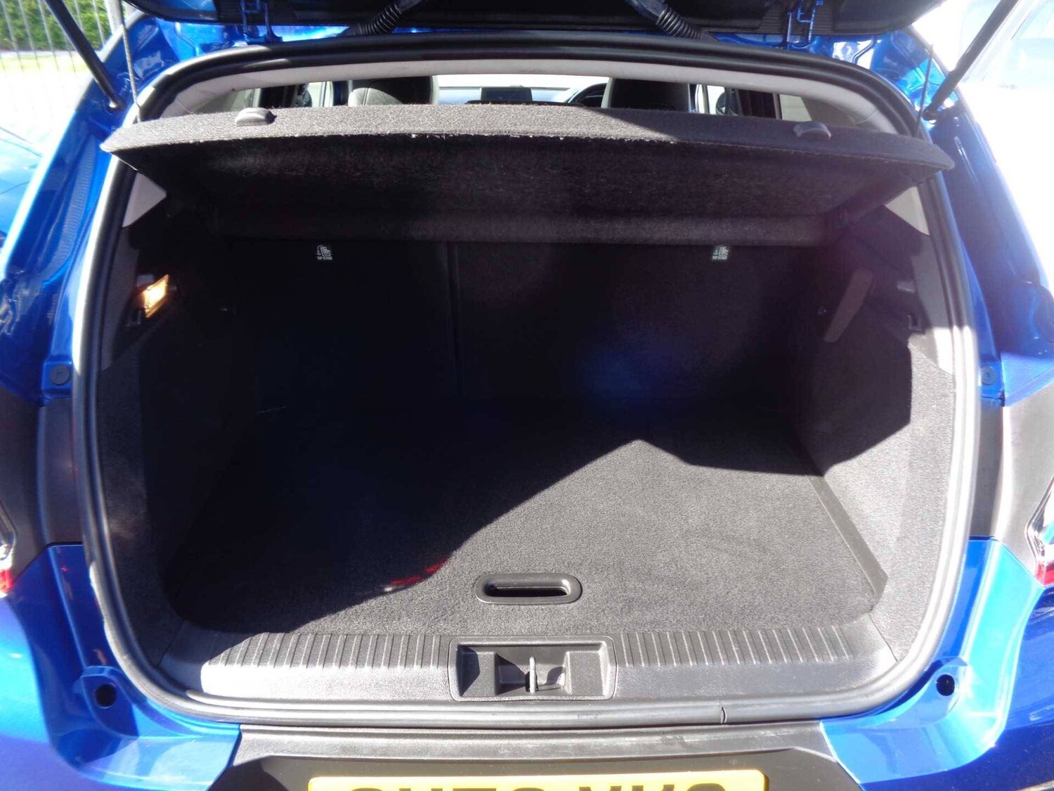 Used Renault Captur 2020 for sale - 76428810: Photo 8