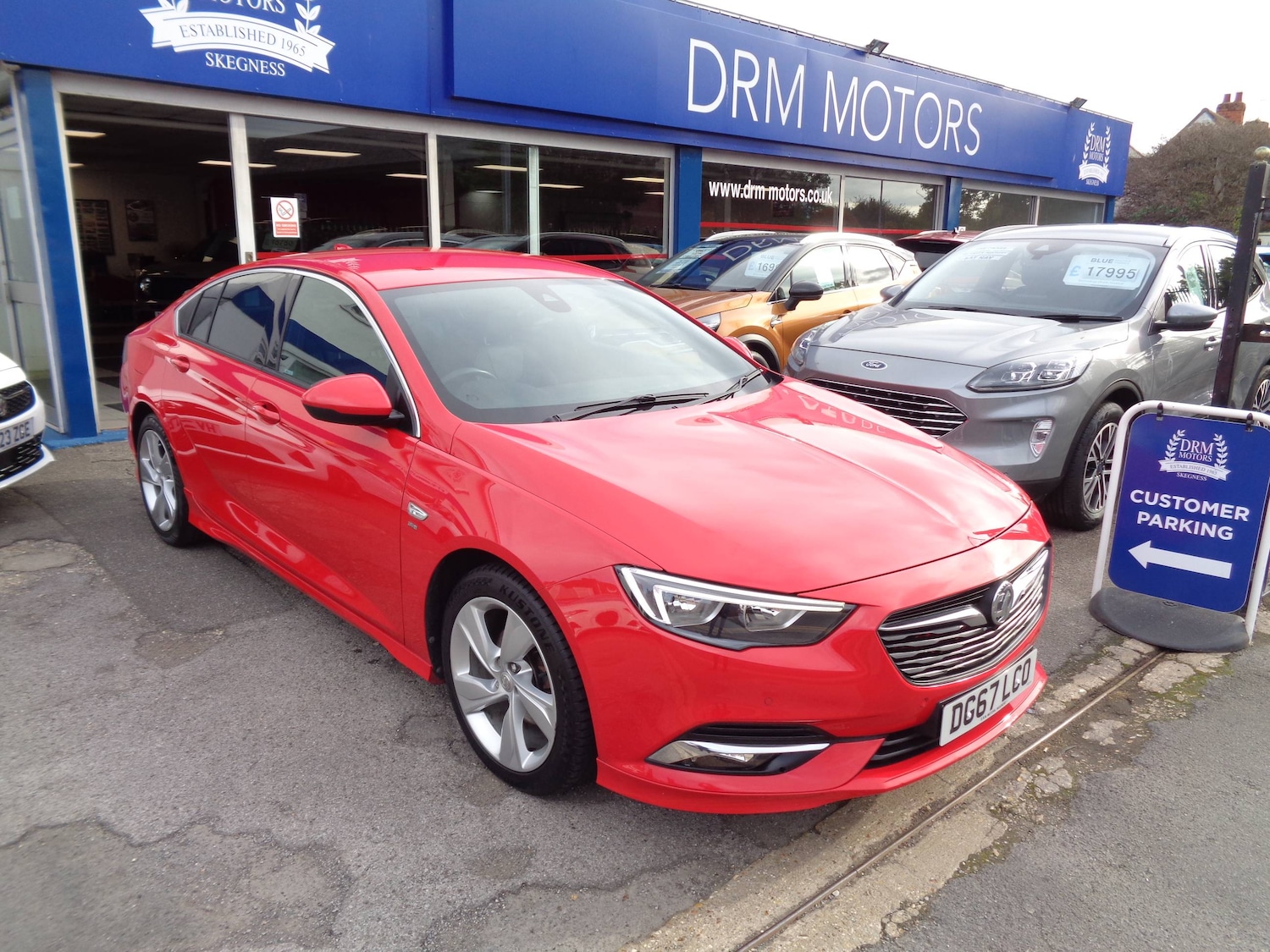 Used Vauxhall Insignia 2017 for sale - 76303000: Photo 1