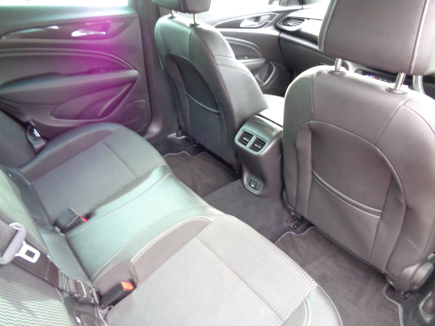 Used Vauxhall Insignia 2017 for sale - 76303000: Photo 6