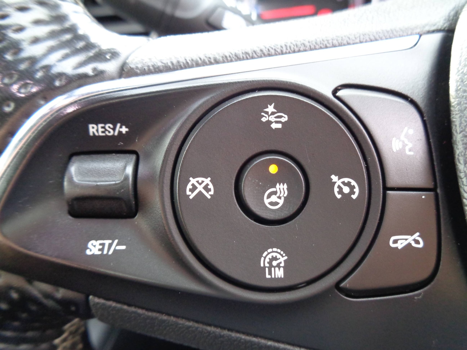 Used Vauxhall Insignia 2017 for sale - 76303000: Photo 7