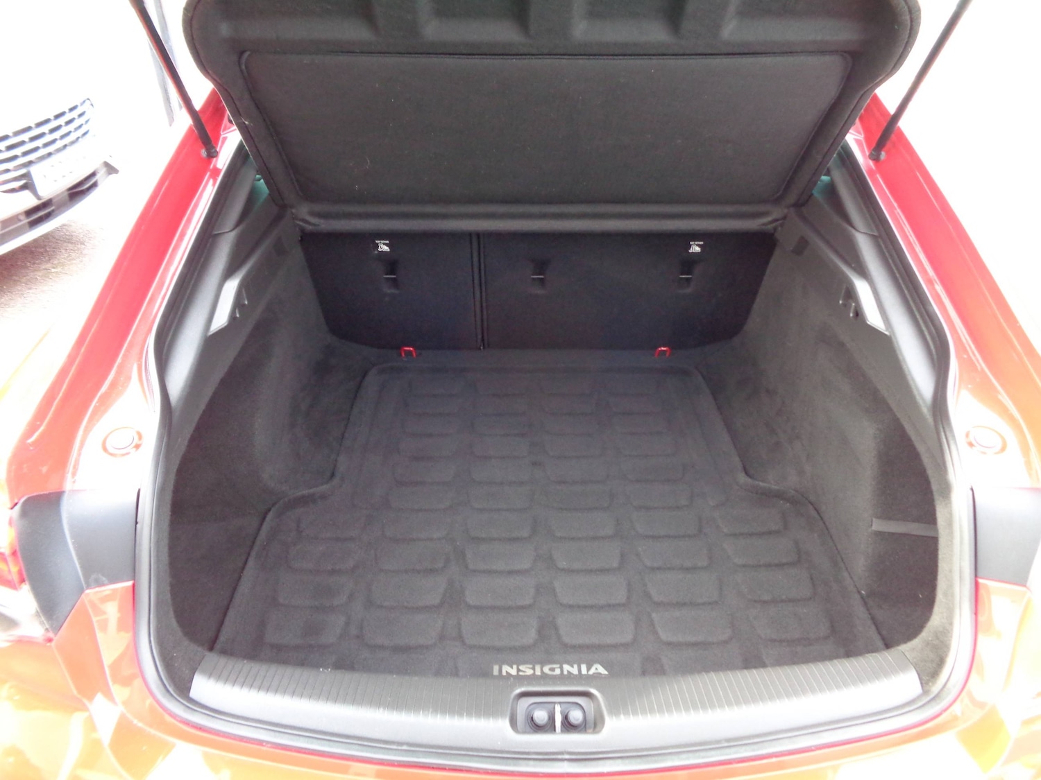 Used Vauxhall Insignia 2017 for sale - 76303000: Photo 8