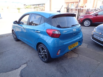 Used Hyundai i10 2023 for sale - 78162212: Photo