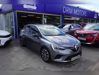 Used Renault Clio 2023 for sale - 79379018: Photo