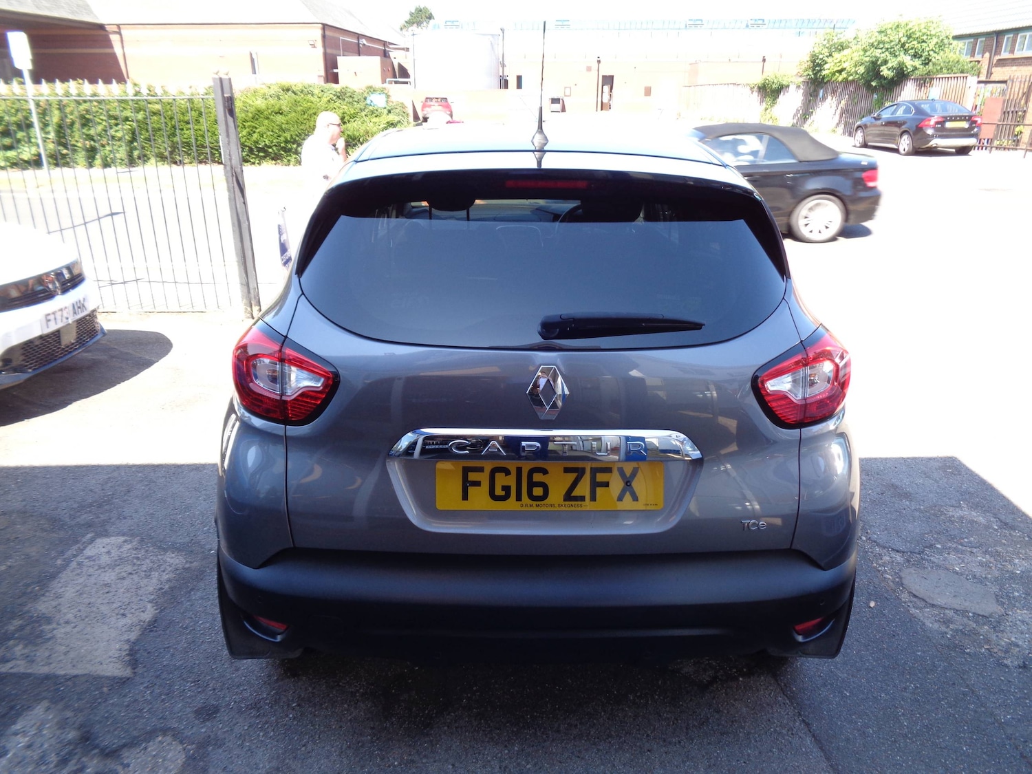 Used Renault Captur 2016 for sale - 77675744: Photo 3