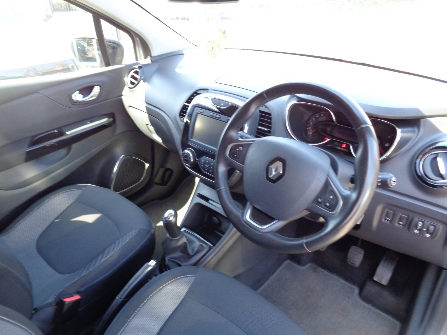 Used Renault Captur 2016 for sale - 77675744: Photo 7