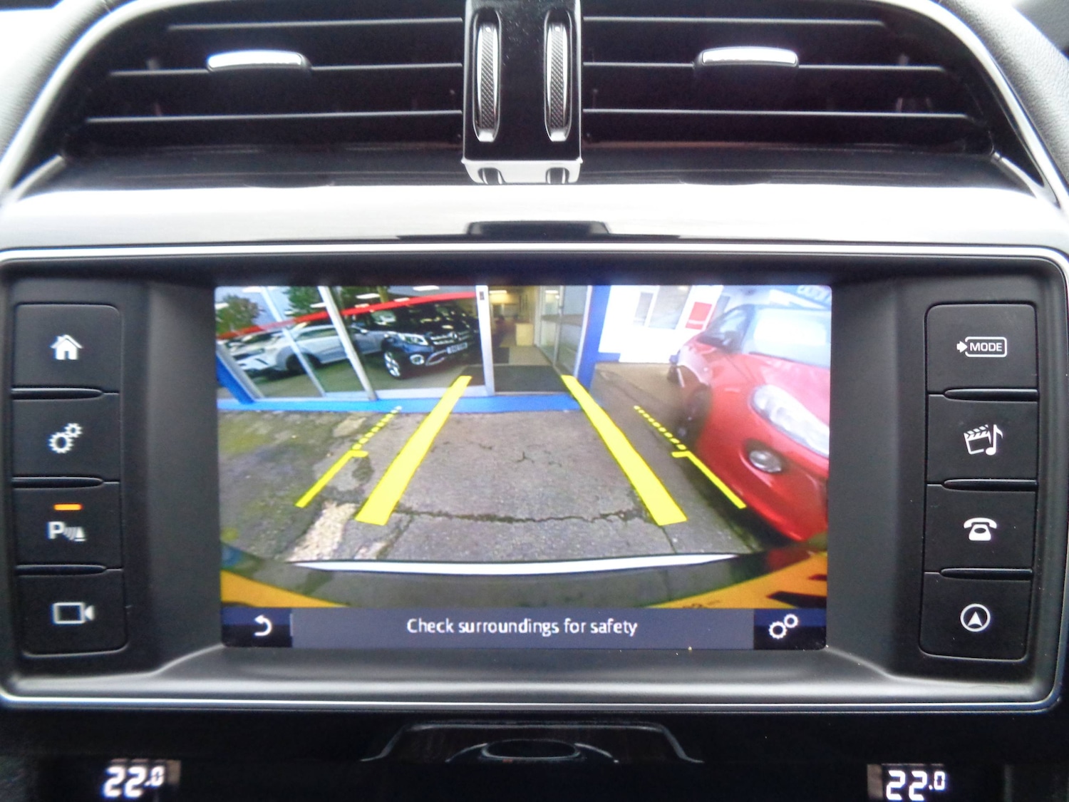 Used Jaguar F-Pace 2018 for sale - 76576837: Photo 15