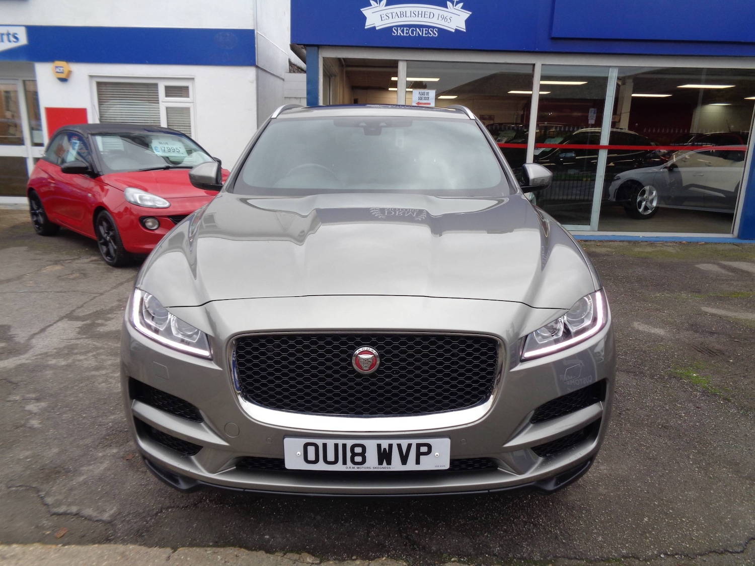 Used Jaguar F-Pace 2018 for sale - 76576837: Photo 5