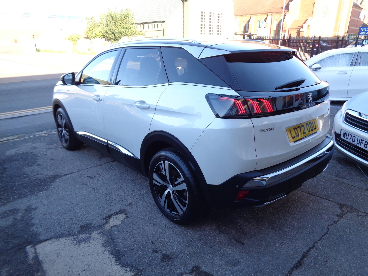 Used Peugeot 3008 2022 for sale - 76340226: Photo 2