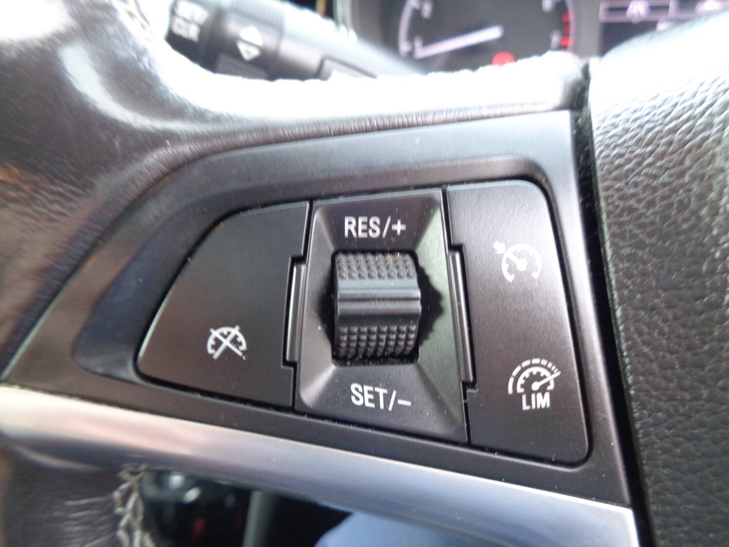 Used Vauxhall Mokka X 2019 for sale - 76422086: Photo 9