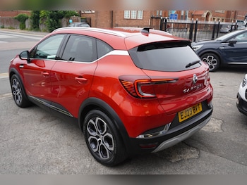 Used Renault Captur 2023 for sale - 79184146: Photo