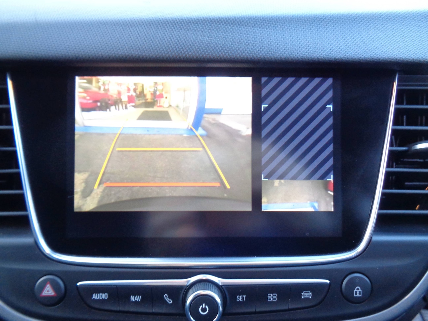 Used Vauxhall Crossland 2022 for sale - 76638826: Photo 9