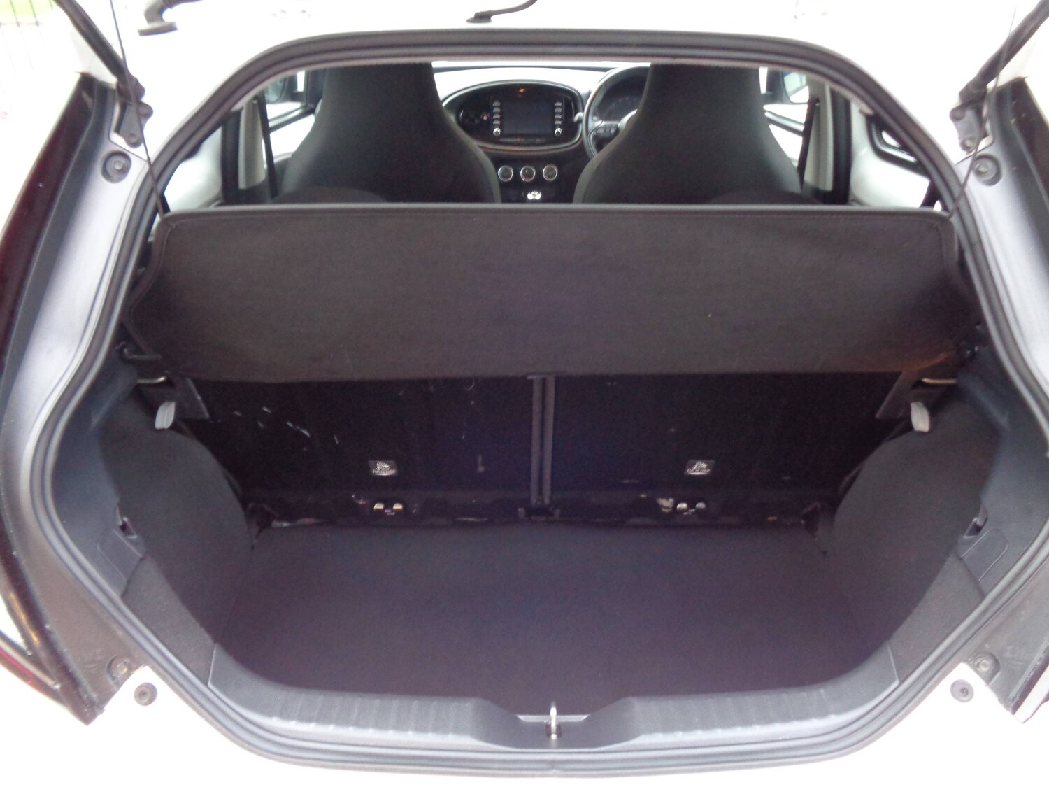 Used Toyota Aygo X 2022 for sale - 76922549: Photo 6