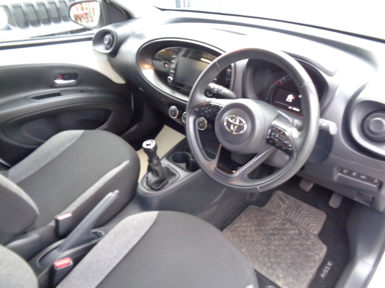 Used Toyota Aygo X 2022 for sale - 76922549: Photo 7