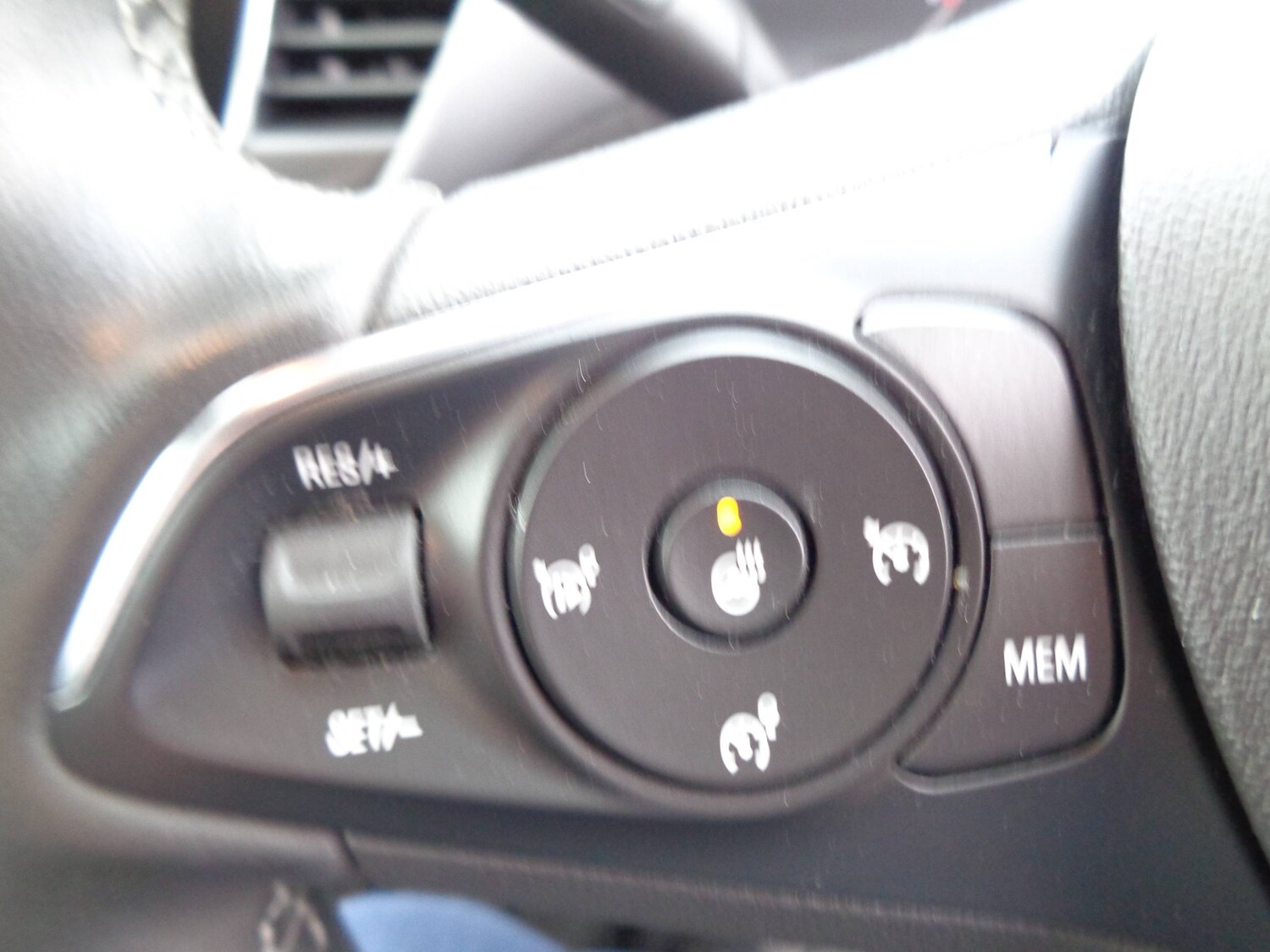 Used Vauxhall Crossland 2022 for sale - 76288551: Photo 9