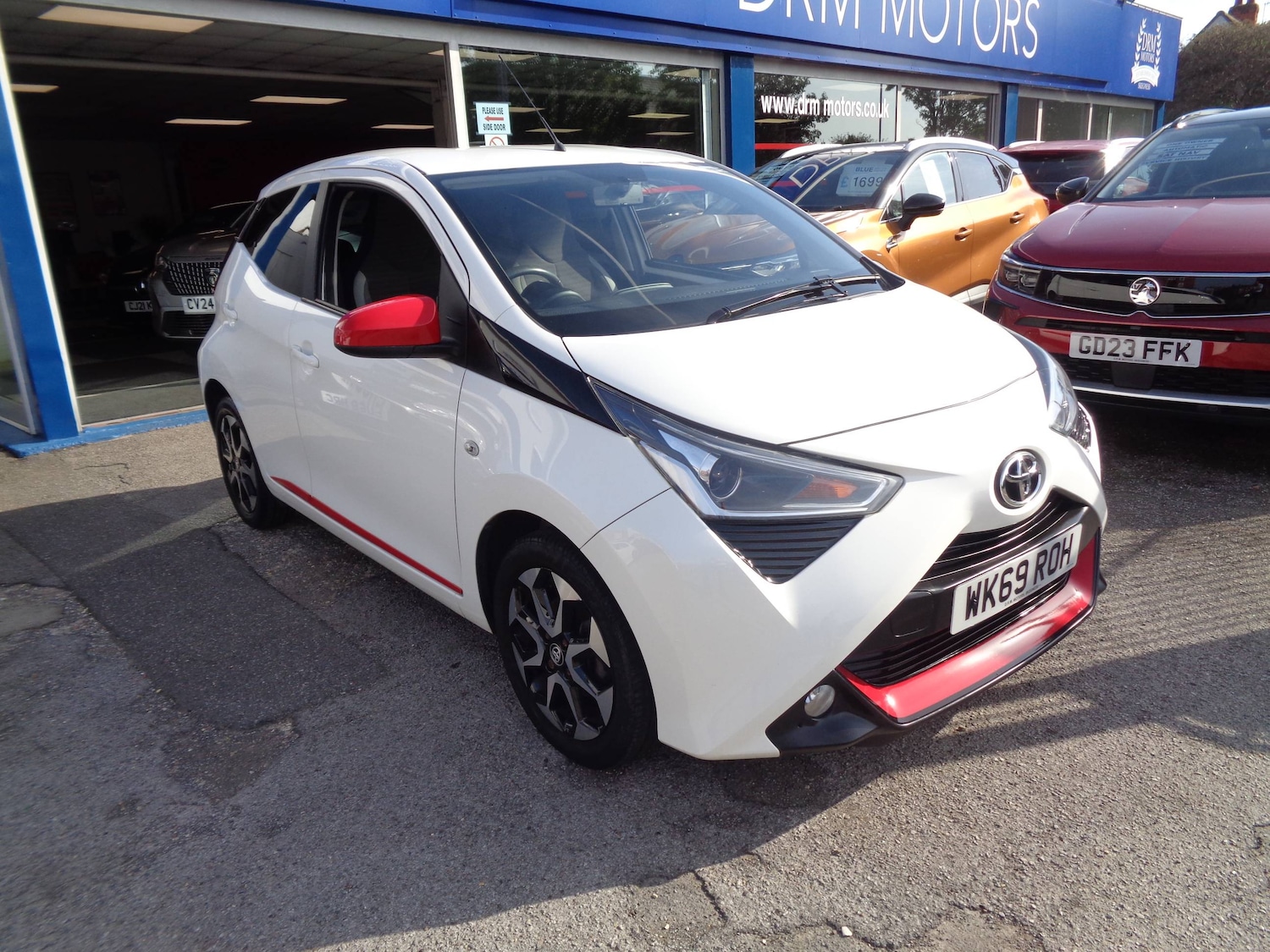 Used Toyota AYGO 2019 for sale - 76220392: Photo 1