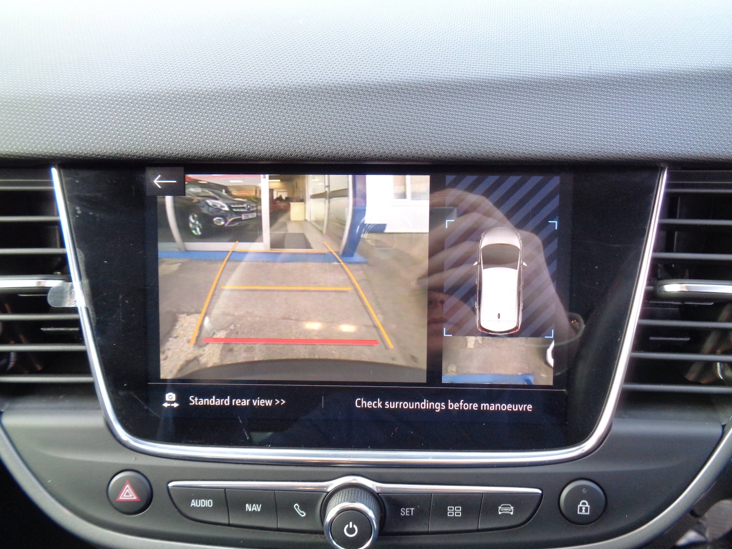 Used Vauxhall Crossland 2022 for sale - 76242952: Photo 9