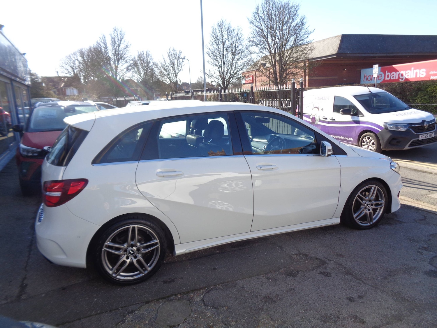 Used Mercedes-Benz B Class 2017 for sale - 77760815: Photo 2
