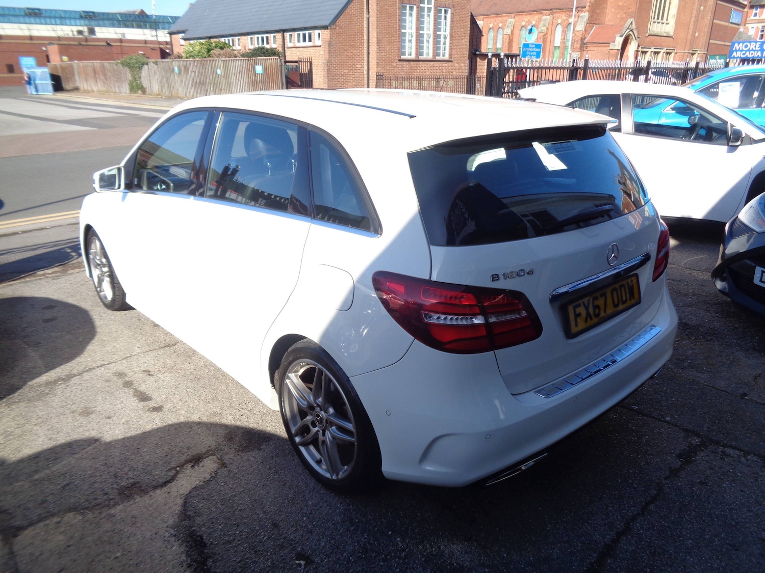 Used Mercedes-Benz B Class 2017 for sale - 77760815: Photo 3