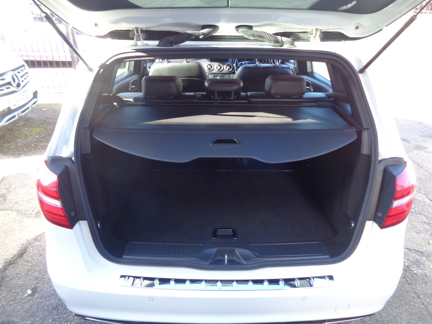 Used Mercedes-Benz B Class 2017 for sale - 77760815: Photo 4