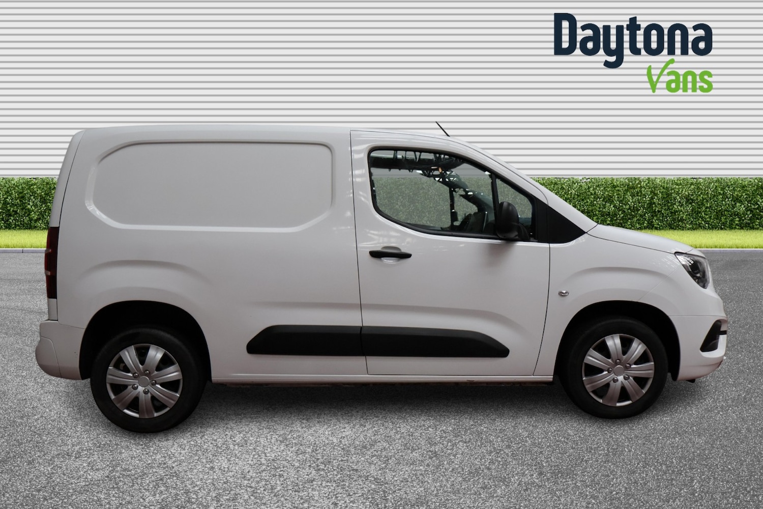 Used Vauxhall Combo 2022 for sale - 77220532: Photo 8