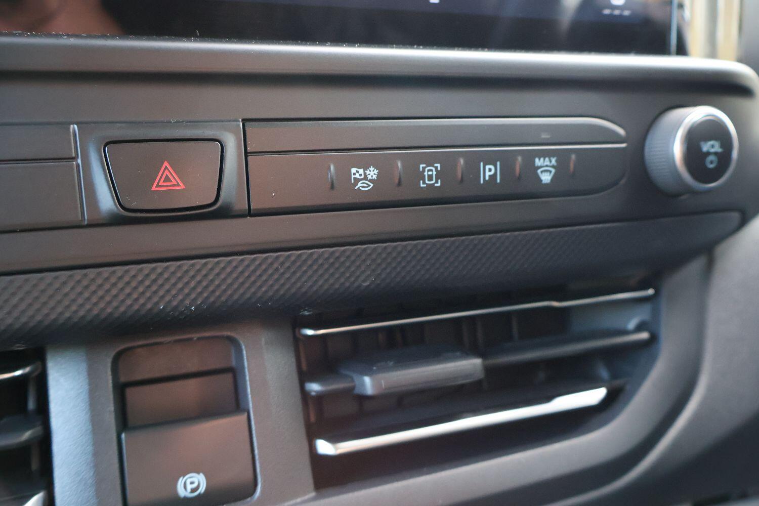 Used Ford Transit Custom 2024 for sale - 77049223: Photo 29