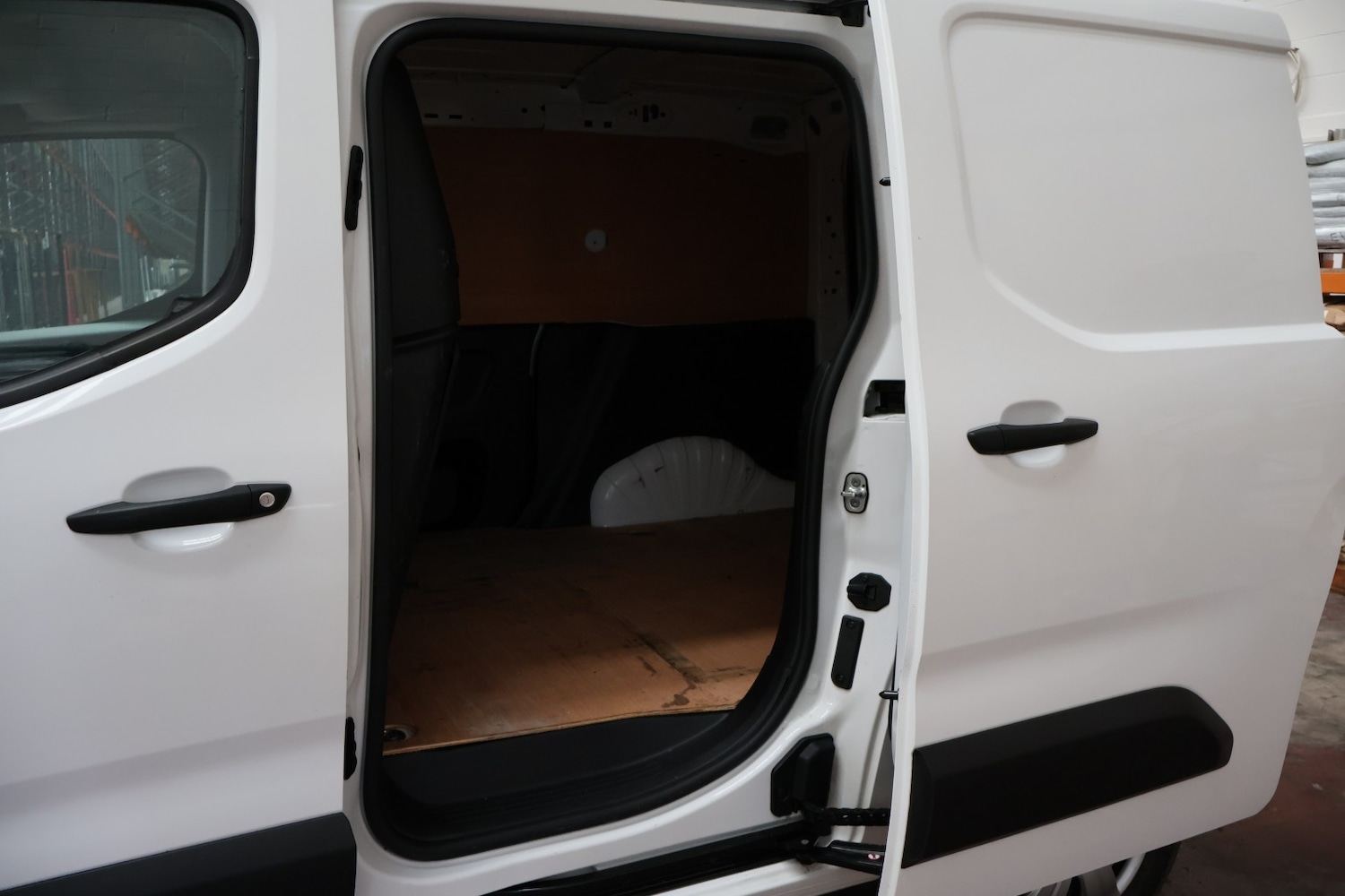 Used Vauxhall Combo 2022 for sale - 77225184: Photo 9