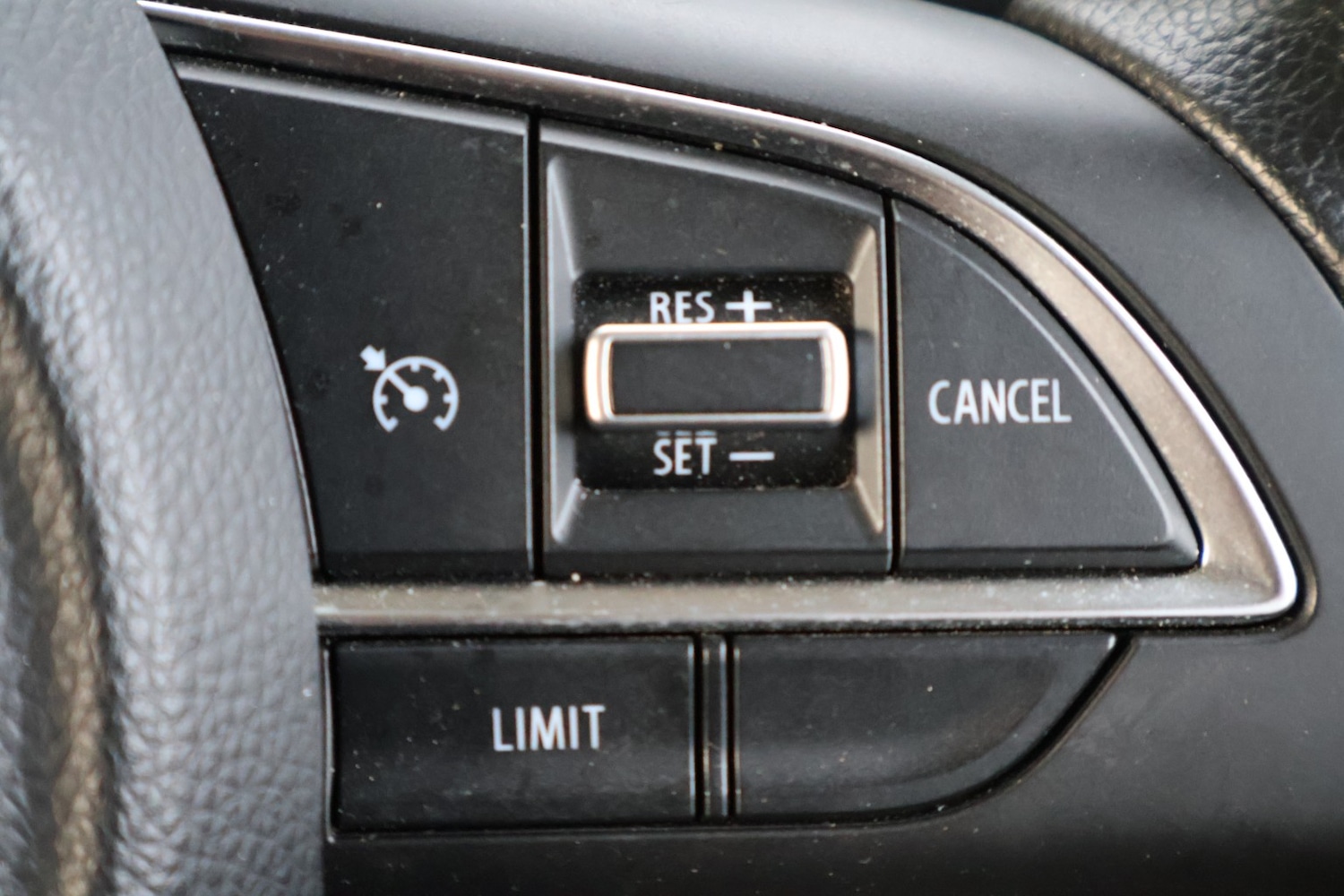 Used Suzuki Jimny 2023 for sale - 77049238: Photo 23