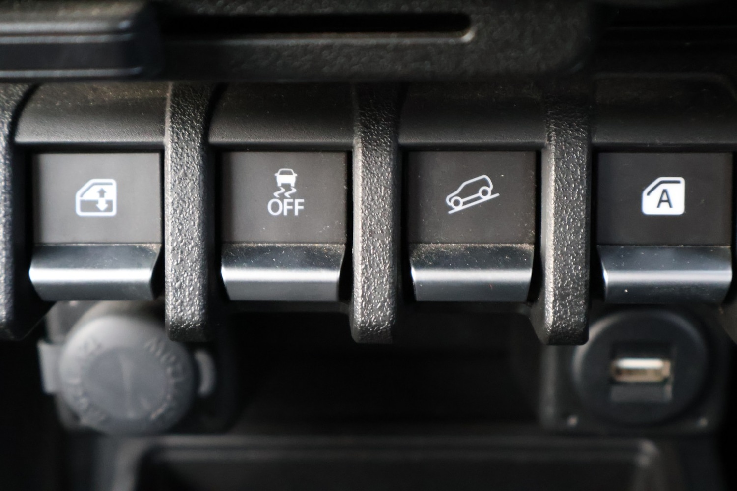 Used Suzuki Jimny 2023 for sale - 77049238: Photo 27