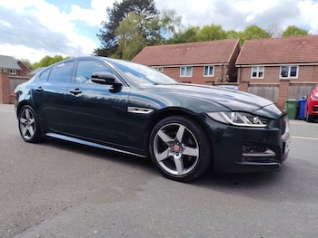Used Jaguar XE 2017 for sale - 78520151: Photo