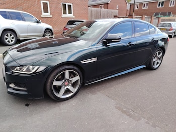 Used Jaguar XE 2017 for sale - 78520151: Photo