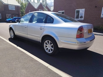 Used Volkswagen Passat 2004 for sale - 78846544: Photo