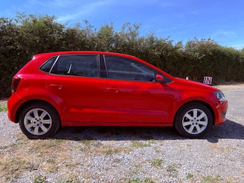 Used Volkswagen Polo 2011 for sale - 79469364: Photo