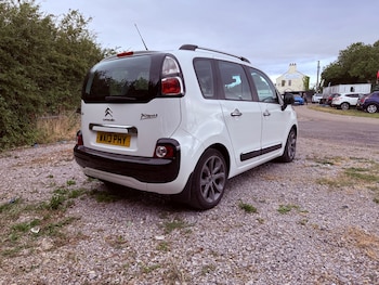 Used Citroen C3 Picasso 2013 for sale - 79324018: Photo