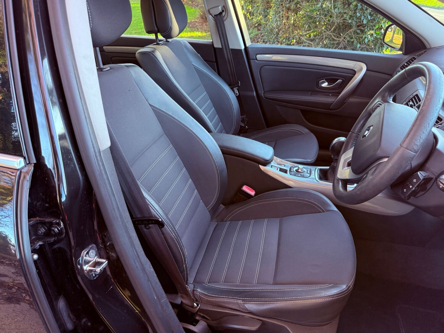 Used Renault Laguna 2012 for sale - 76757406: Photo 8