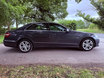 Used Mercedes-Benz E Class 2009 for sale - 79112524: Photo