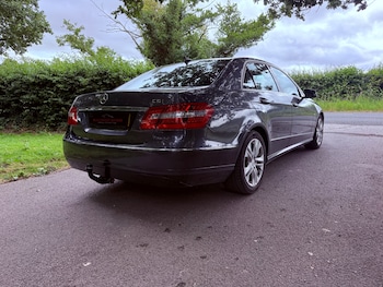 Used Mercedes-Benz E Class 2009 for sale - 79112524: Photo