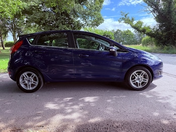 Used Ford Fiesta 2014 for sale - 79111914: Photo