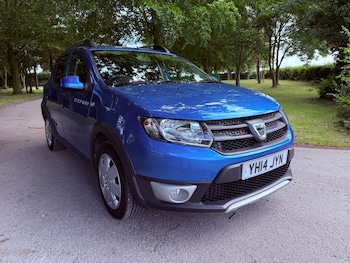 Used Dacia Sandero Stepway 2014 for sale - 78900566: Photo