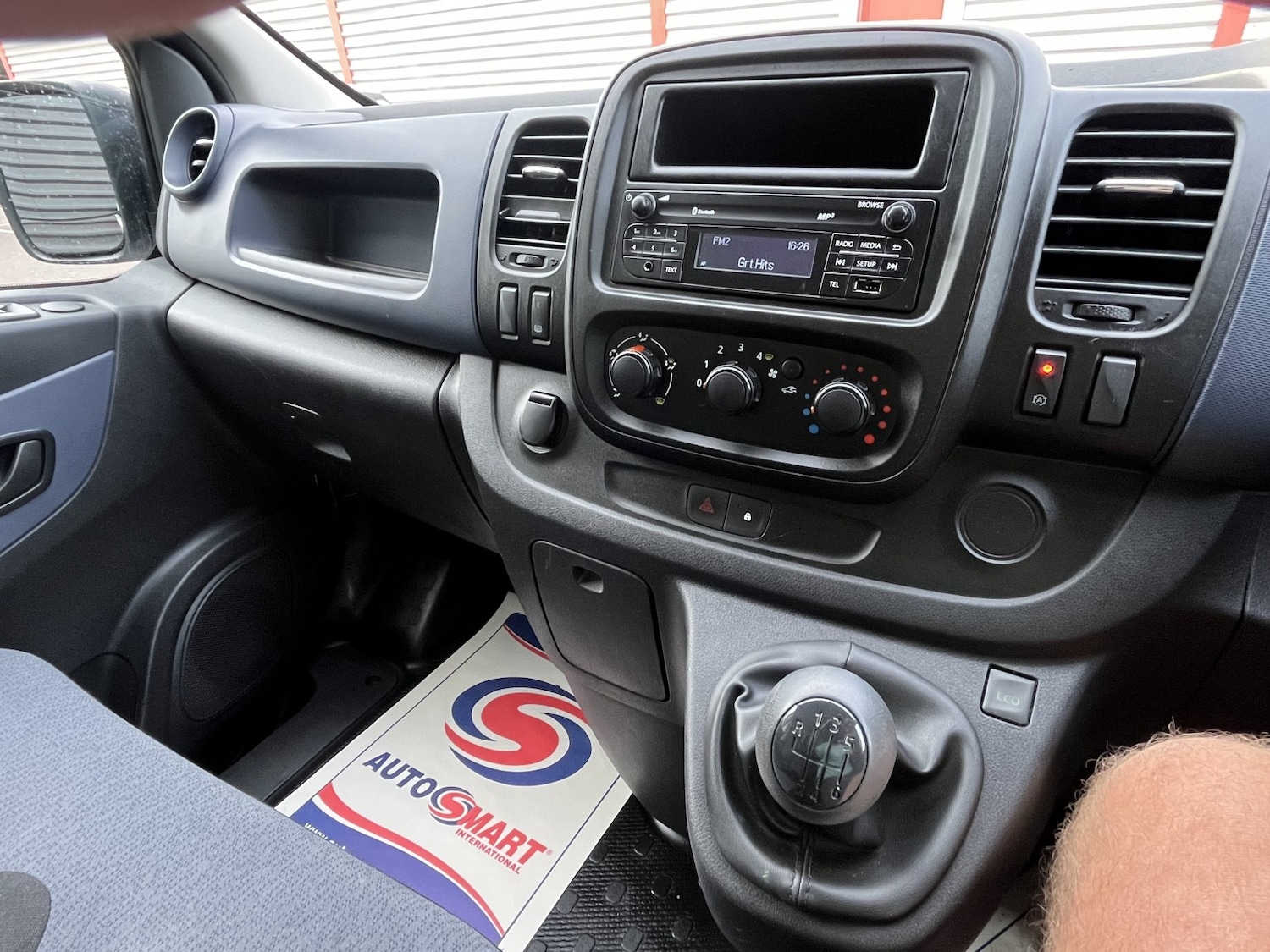 Used Vauxhall Vivaro 2017 for sale - 76170433: Photo 12