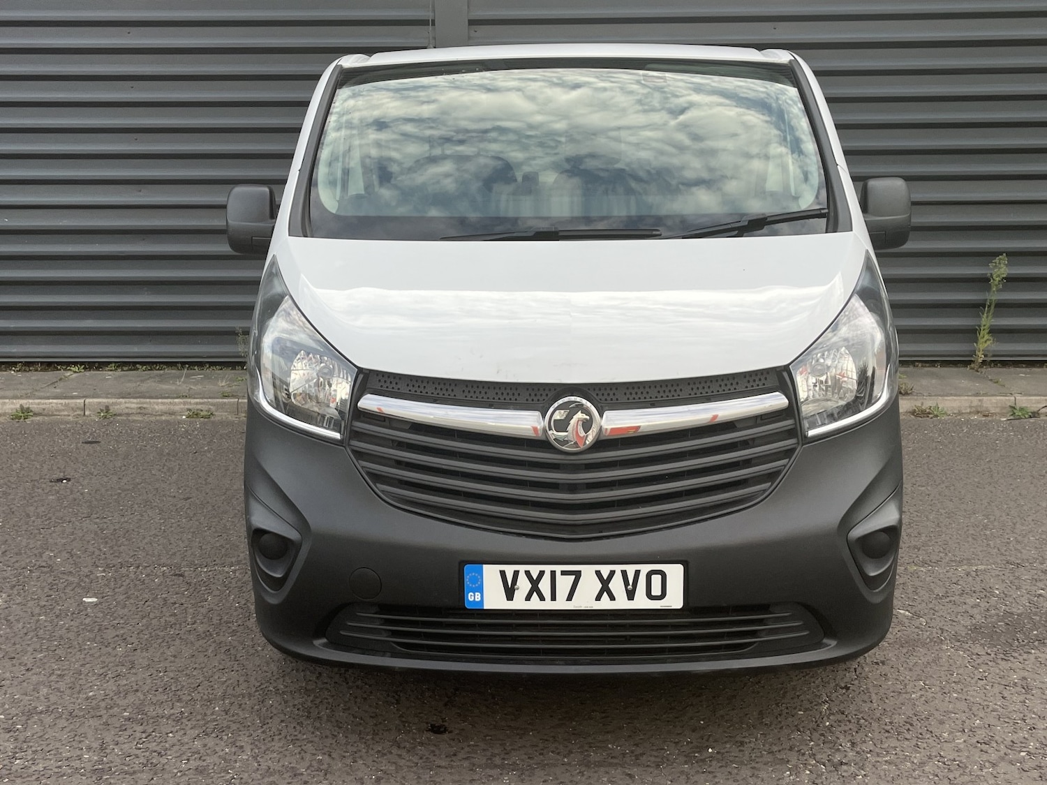 Used Vauxhall Vivaro 2017 for sale - 76170433: Photo 2