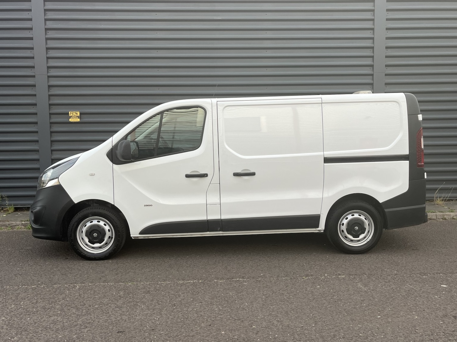 Used Vauxhall Vivaro 2017 for sale - 76170433: Photo 4