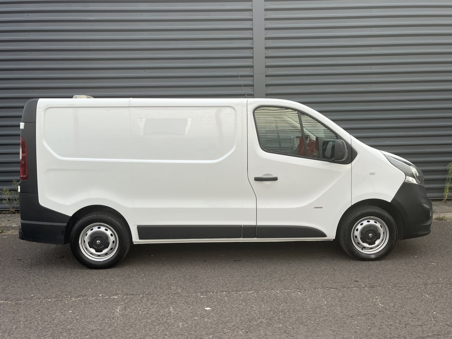 Used Vauxhall Vivaro 2017 for sale - 76170433: Photo 6