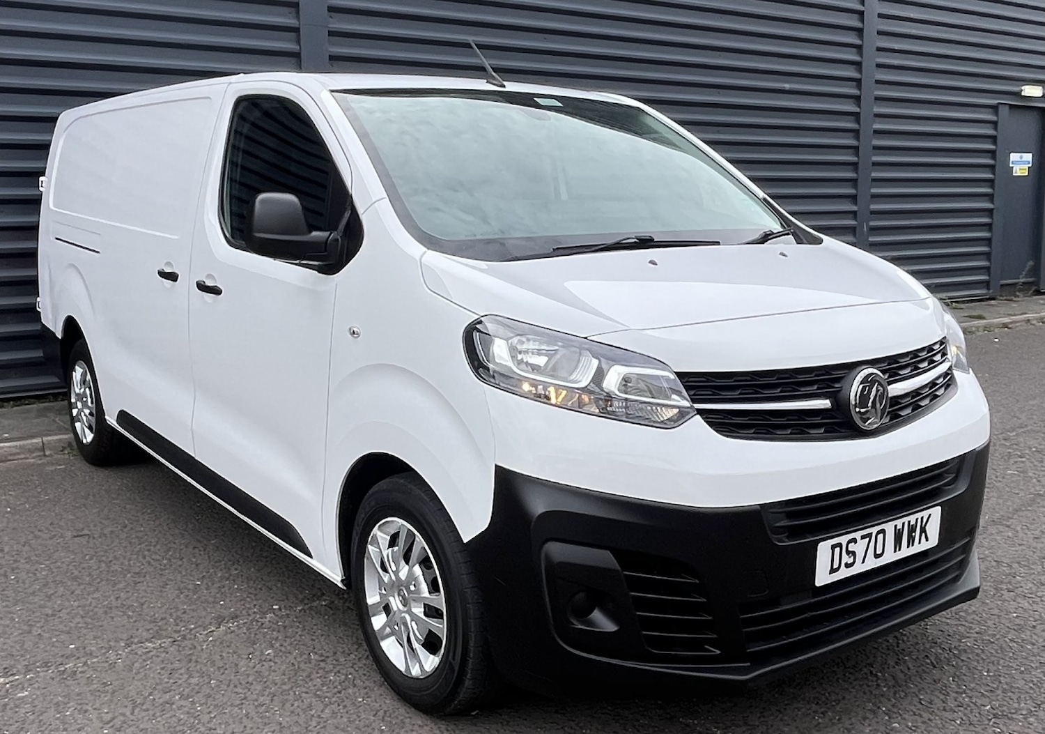 Used Vauxhall Vivaro 2020 for sale - 76115815: Photo 1