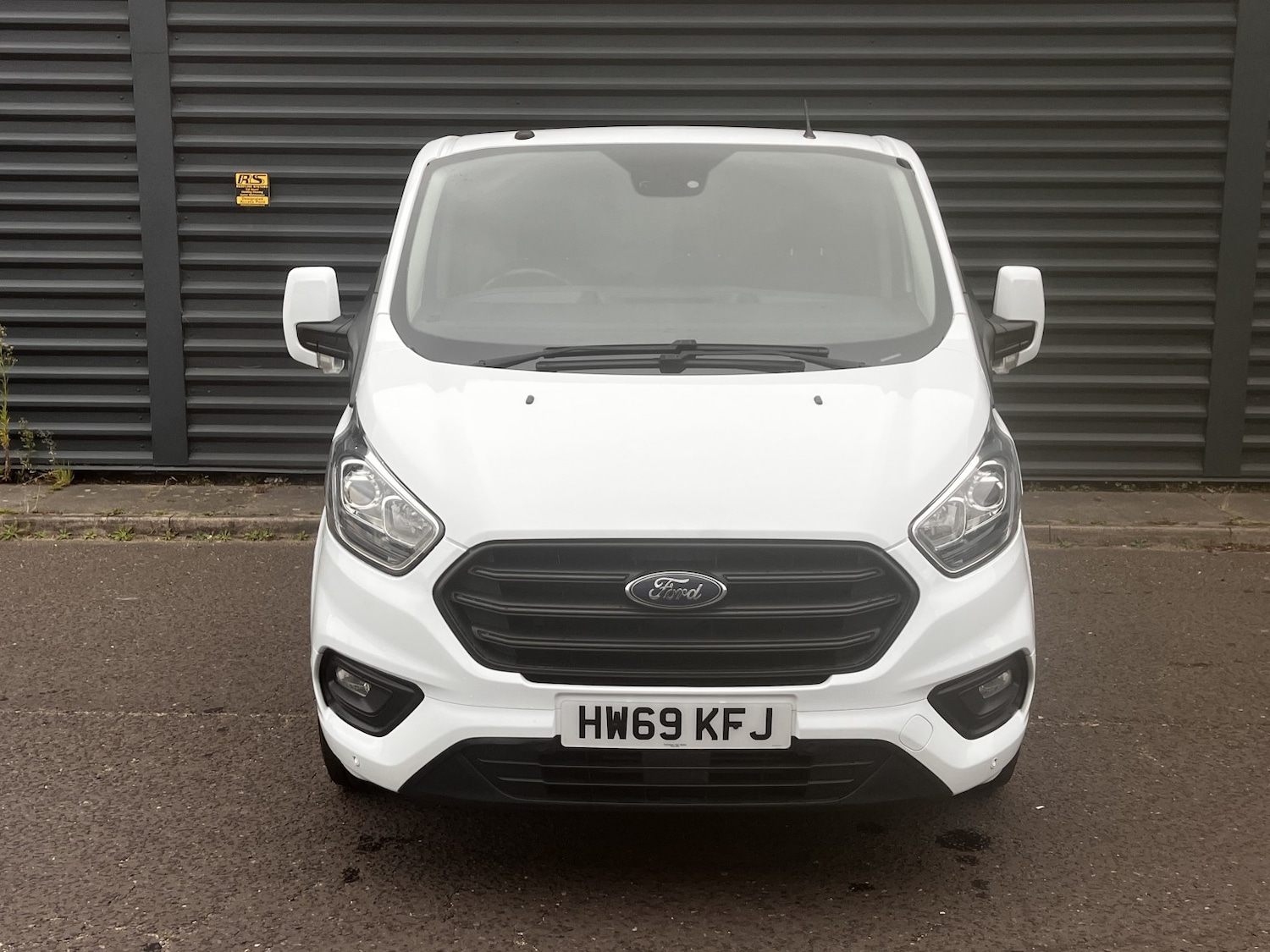 Used Ford Transit Custom 2019 for sale - 77464604: Photo 2