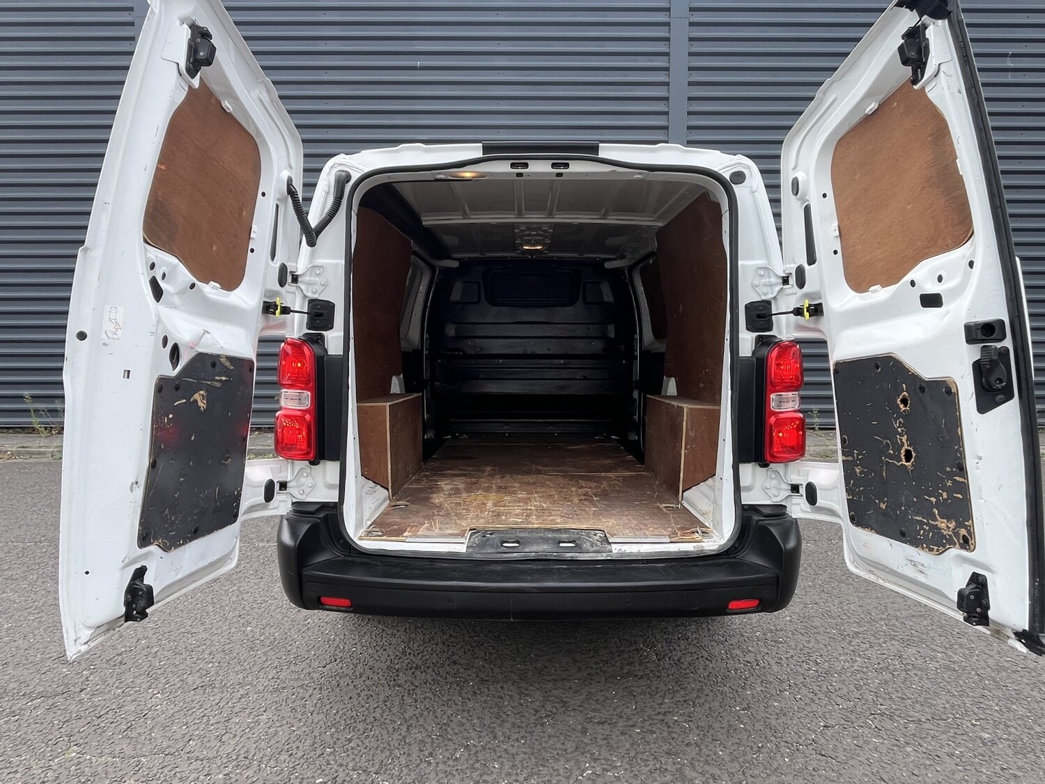 Used Vauxhall Vivaro 2020 for sale - 77464609: Photo 10