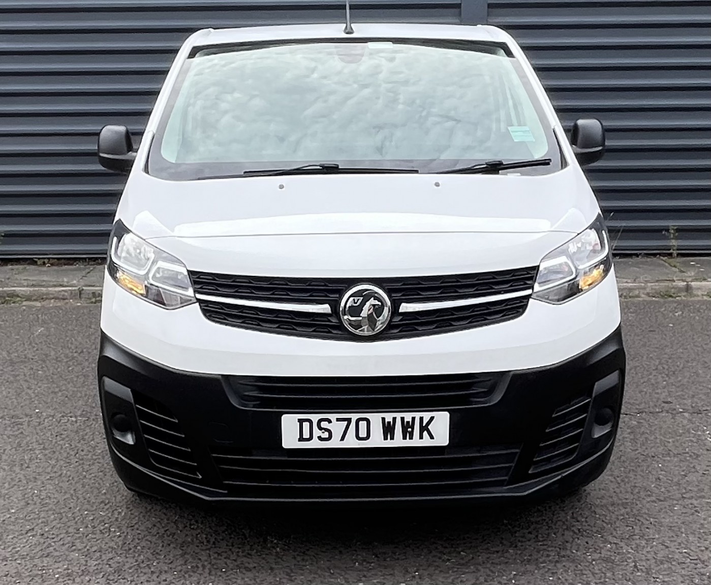 Used Vauxhall Vivaro 2020 for sale - 77464609: Photo 2