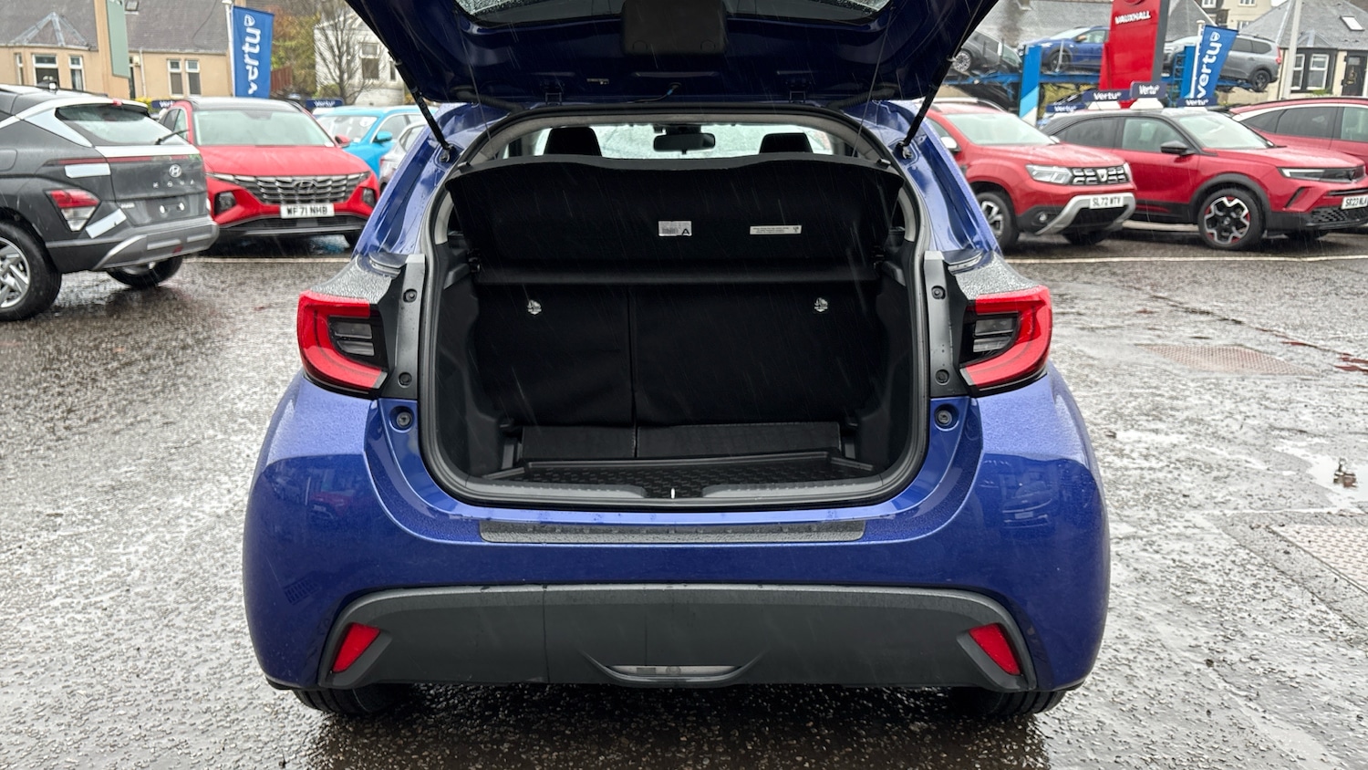 Used Toyota Yaris 2022 for sale - 77595145: Photo 4