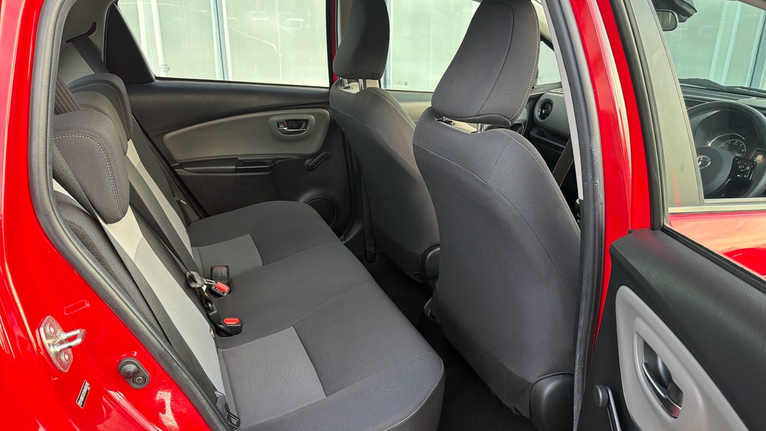 Used Toyota Yaris 2019 for sale - 76718796: Photo 12