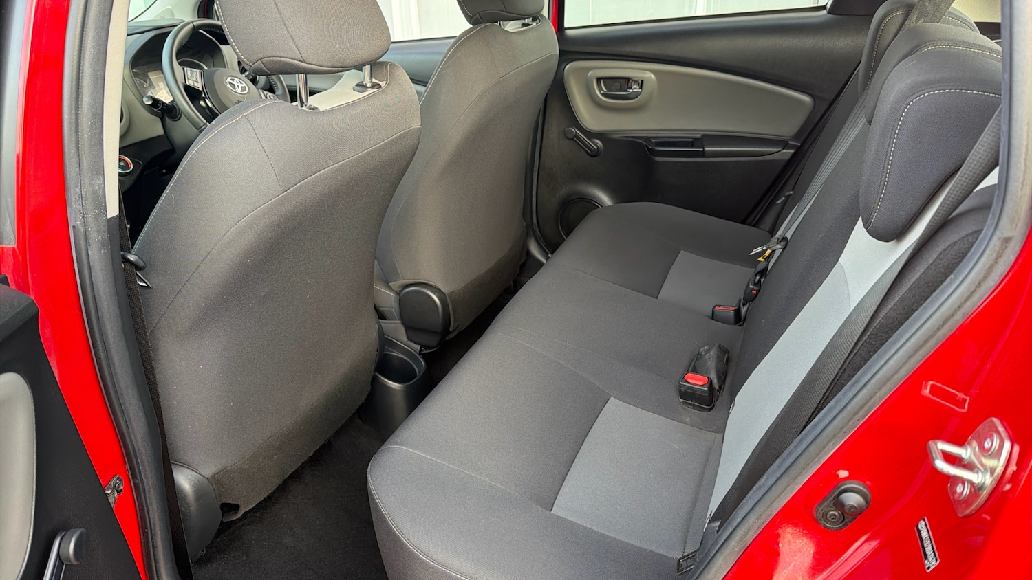 Used Toyota Yaris 2019 for sale - 76718796: Photo 13