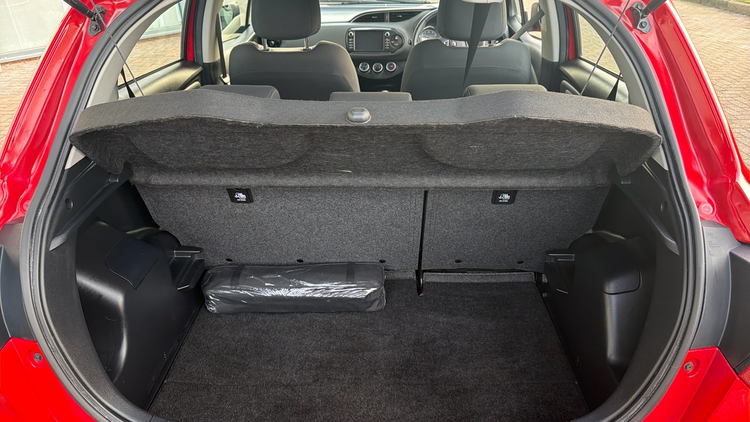 Used Toyota Yaris 2019 for sale - 76718796: Photo 14